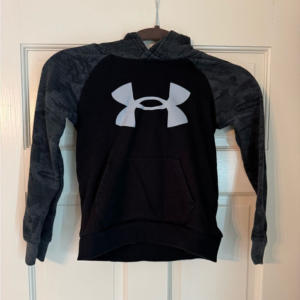 Boys Under Armour Hooded Sweatshirt Sz 6